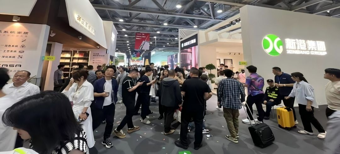 燃爆全場！新港閃耀廣州定制家居展，上演“炸場級”美學(xué)盛宴